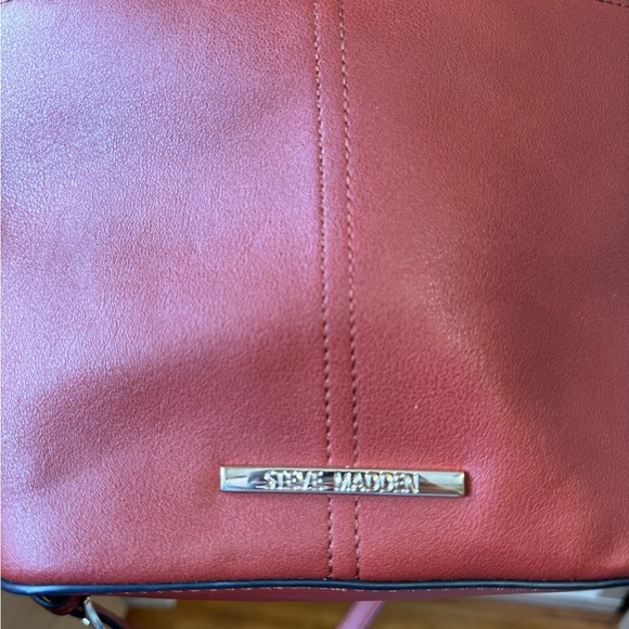 Burgundy Steve Madden Leather Purse - Handles & Crossbody - Picture 2 of 4